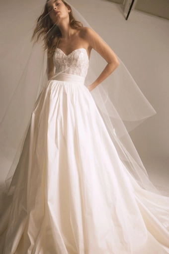 Nouvelle Amsale #Pepper Veil #8 frontface vertical cropped thumbnail