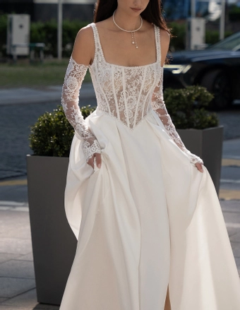 Gabbiano Bridal J7510 #3 frontface vertical cropped thumbnail