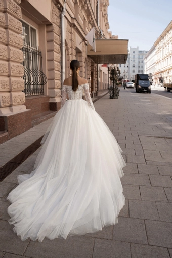 Gabbiano Bridal J7534 #2 default backface vertical thumbnail