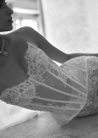 Eden Aharon Style #Beatrice #3 frontface vertical cropped thumbnail