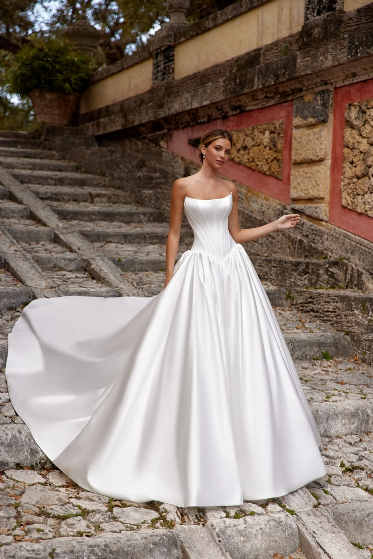 Oksana Mukha Style #2433 Image