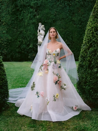 Monique Lhuillier #0 default frontface vertical thumbnail