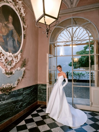 Monique Lhuillier #1 frontface vertical thumbnail