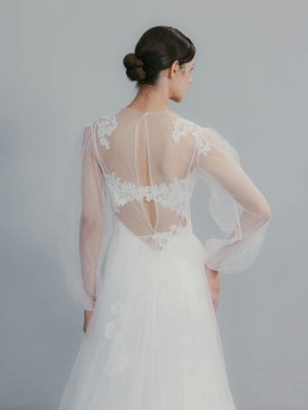 Beccar Style #Blanc #9 backface vertical cropped thumbnail