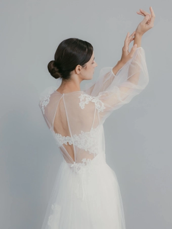 Beccar Style #Blanc #11 backface vertical cropped thumbnail