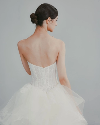 Beccar Style #Carna #9 backface vertical cropped thumbnail