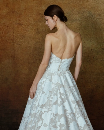 Beccar Style #Melrose #4 backface vertical cropped thumbnail