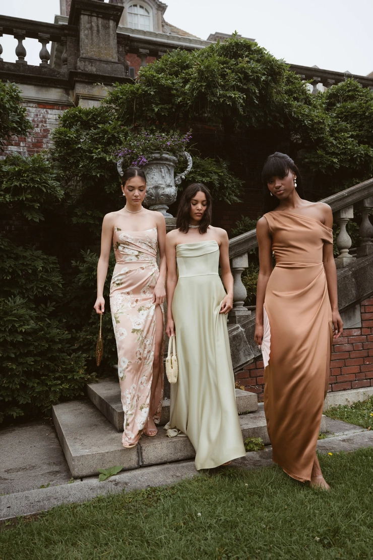 Jenny Yoo  Erin #1 frontface vertical picture