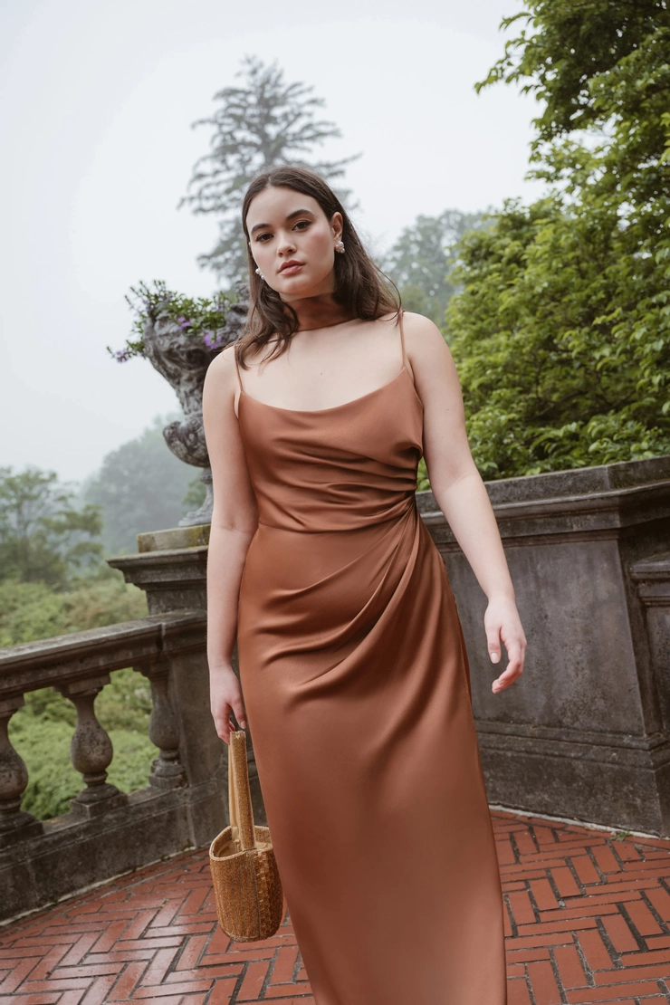 Jenny Yoo  Wren #11 frontface vertical cropped picture