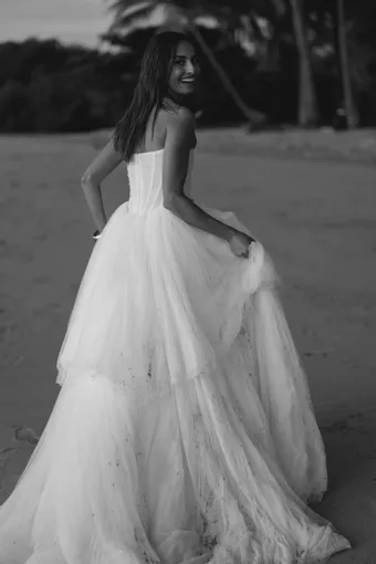 Alena Leena Neem #6 backface vertical thumbnail