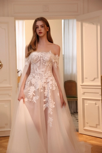 Choie Bridal Iridelle #8 frontface vertical cropped thumbnail