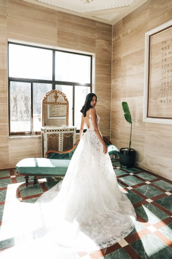 Choie Bridal Monroe #1 default backface vertical thumbnail