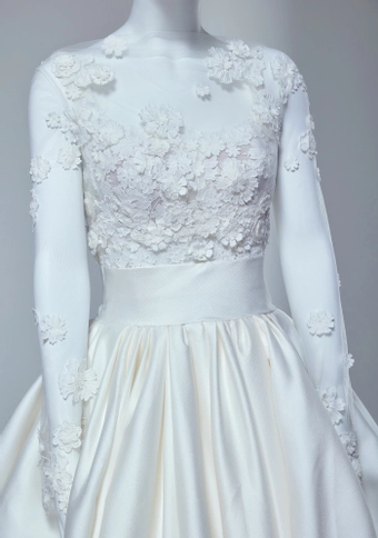 Choie Bridal Style #Quella #2 frontface vertical cropped thumbnail