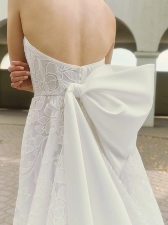 Alyne By Rita Vinieris #Peony #2 backface vertical cropped thumbnail