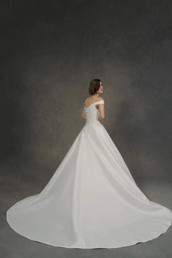 Anne Barge Couture Style Sabrina #1 default backface vertical thumbnail