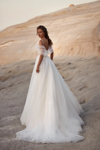 Milla Nova - White and Lace Style #Eliana #1 default backface vertical thumbnail