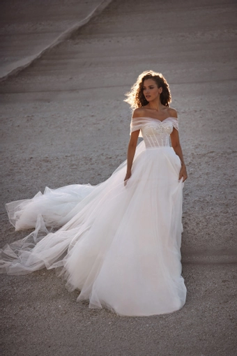 Milla Nova - White and Lace Style #Emma #0 default frontface vertical thumbnail