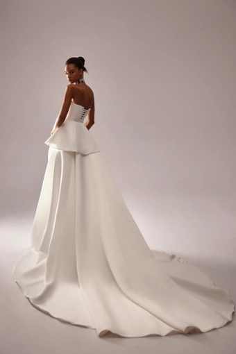 Milla Nova - White and Lace Style #Franca #3 backface vertical thumbnail
