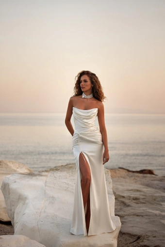 Milla Nova - White and Lace Style #Genevieva #0 default frontface vertical thumbnail