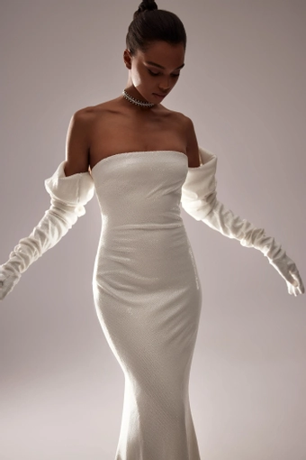 Milla Nova - White and Lace Style #Geraldina #5 frontface vertical cropped thumbnail