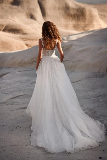 Milla Nova - White and Lace Style #Giorgina #1 default backface vertical thumbnail