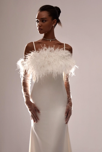 Milla Nova - White and Lace Style #Harmony #1 frontface vertical cropped thumbnail