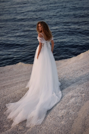 Milla Nova - White and Lace Style #Kitty #2 default backface vertical thumbnail