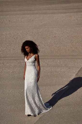 Milla Nova - White and Lace Style #Lindsay #0 default frontface vertical thumbnail