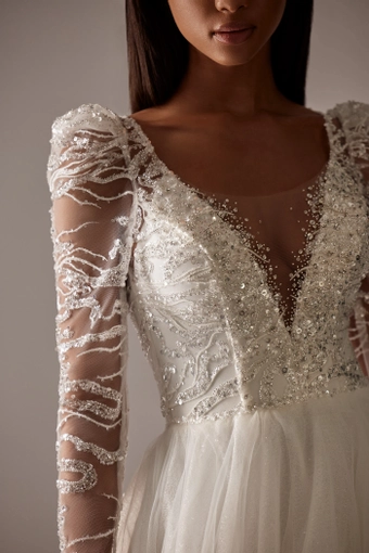 Milla Nova - White and Lace Style #Marisa #2 frontface vertical cropped thumbnail