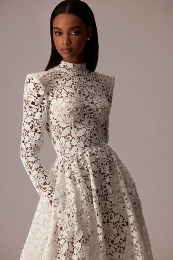 Milla Nova - White and Lace Style #Meadow #2 frontface vertical cropped thumbnail