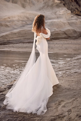 Milla Nova - White and Lace Style #Ruslana #1 default backface vertical thumbnail