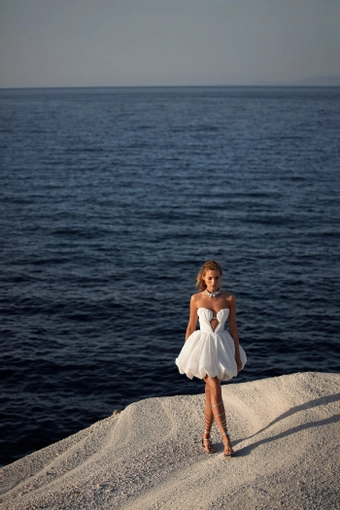 Milla Nova - White and Lace Style #Shantal #2 frontface vertical thumbnail