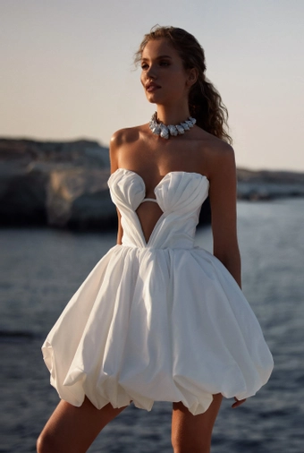 Milla Nova - White and Lace Style #Shantal #4 frontface vertical thumbnail