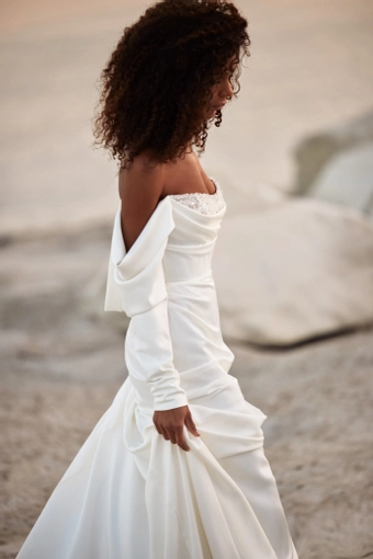 Milla Nova - White and Lace Style #Sofia #3 vertical cropped thumbnail