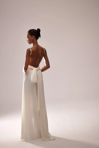 Milla Nova - White and Lace Style #Yasmeen #1 default backface vertical thumbnail