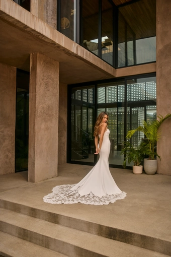 Beloved by Casablanca BL501 #4 backface vertical thumbnail