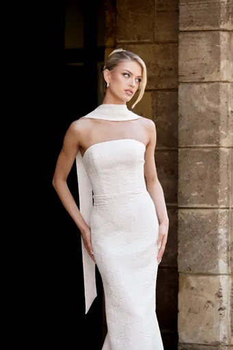 Zavana Bridal Margot #4 frontface vertical cropped thumbnail