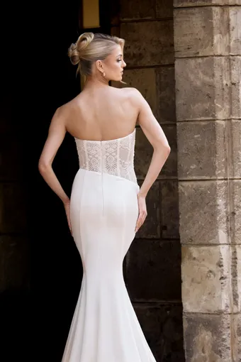 Zavana Bridal Mae #2 default backface vertical cropped thumbnail