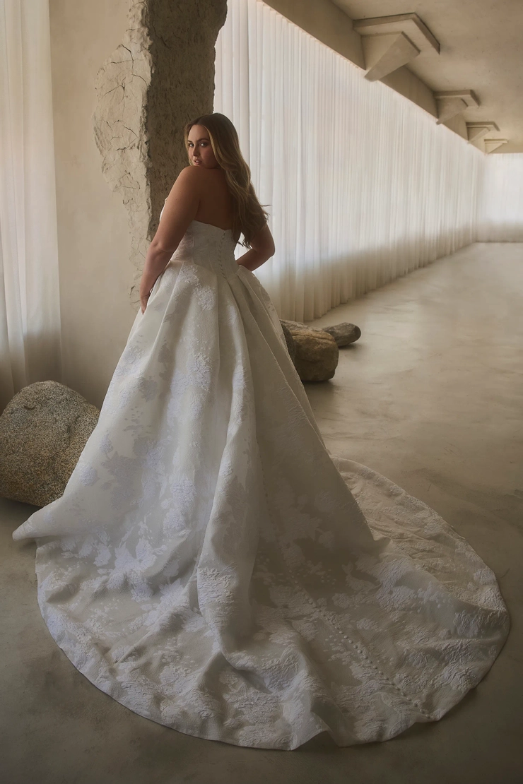 Casablanca Bridal Style #2640C #1 default backface vertical picture