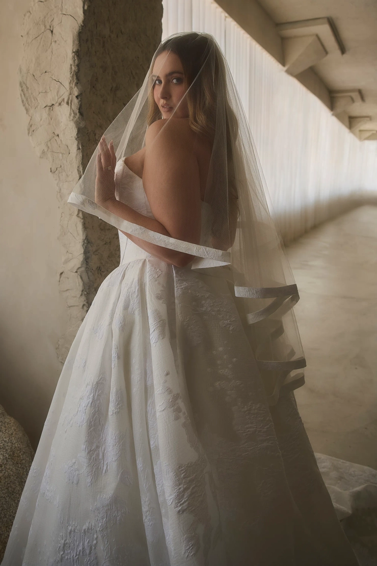 Casablanca Bridal Style #2640C #5 backface vertical cropped picture