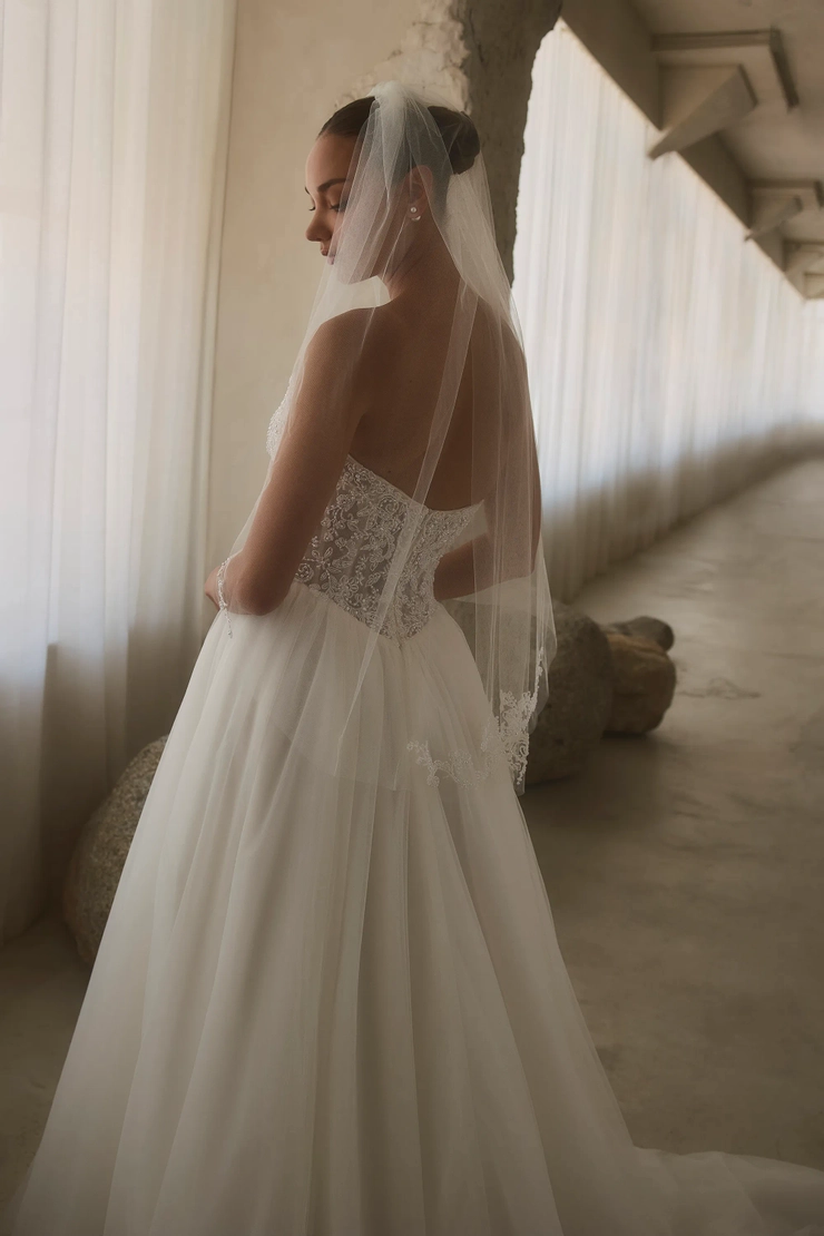 Casablanca Bridal 2622