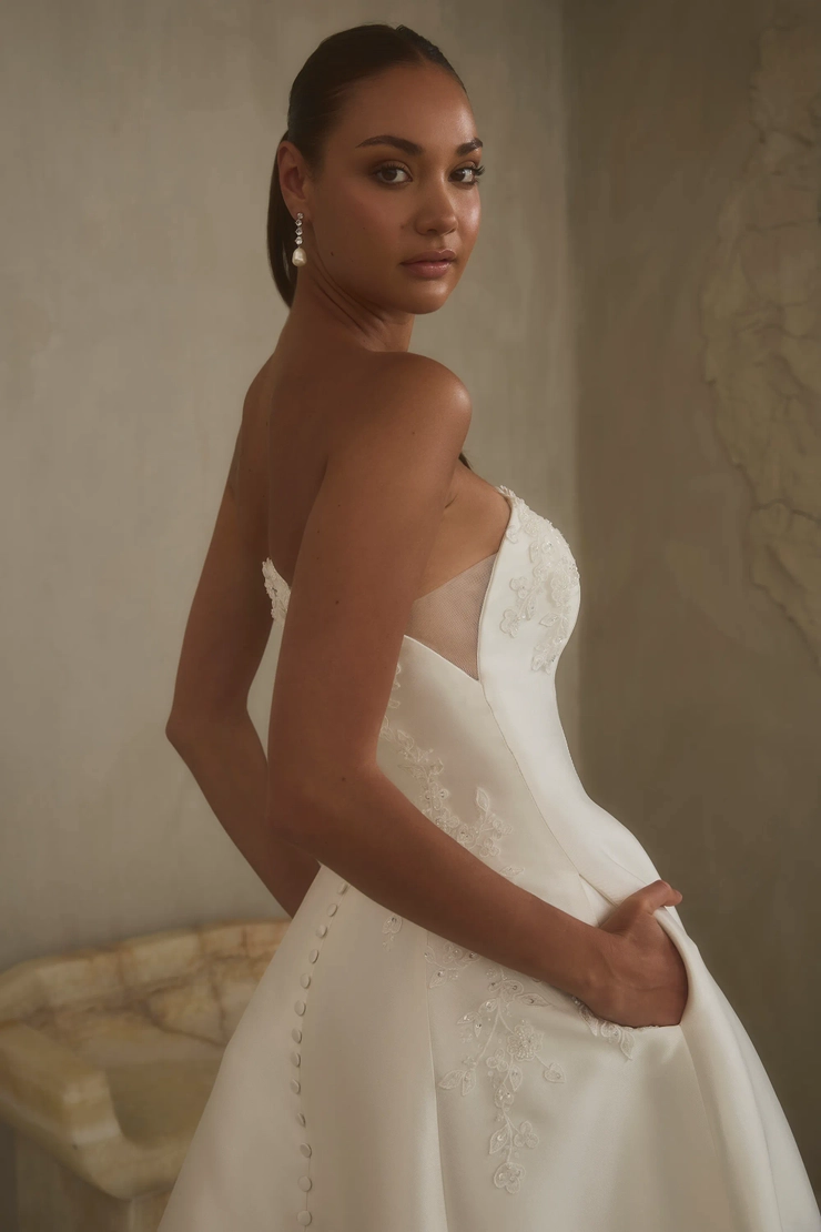 Casablanca Bridal Style #2624-1 #4 backface vertical cropped picture