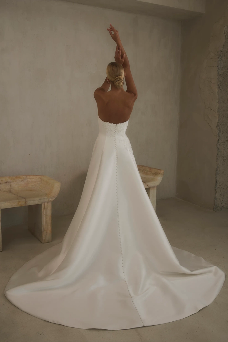 Casablanca Bridal 2624-2