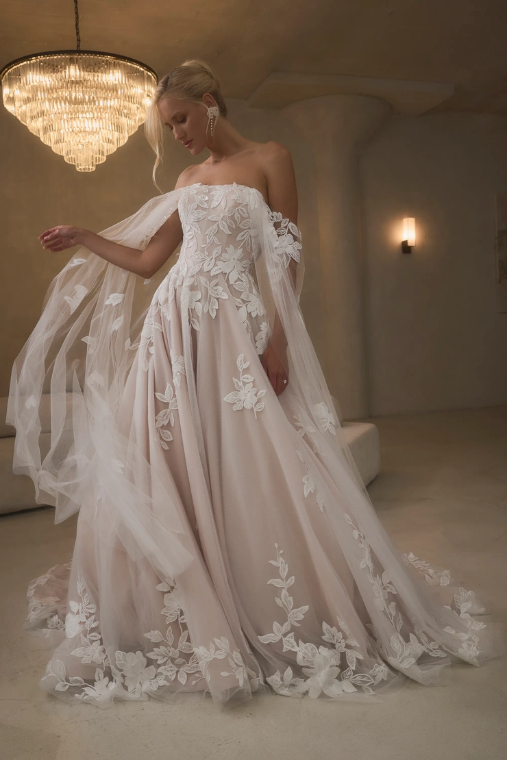 Casablanca Bridal Style #2627 #1 frontface vertical picture