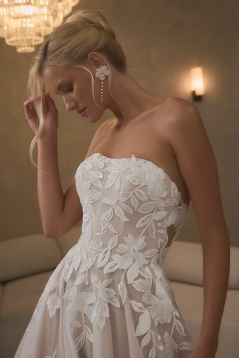 Casablanca Bridal Elsbeth #3 frontface vertical cropped thumbnail