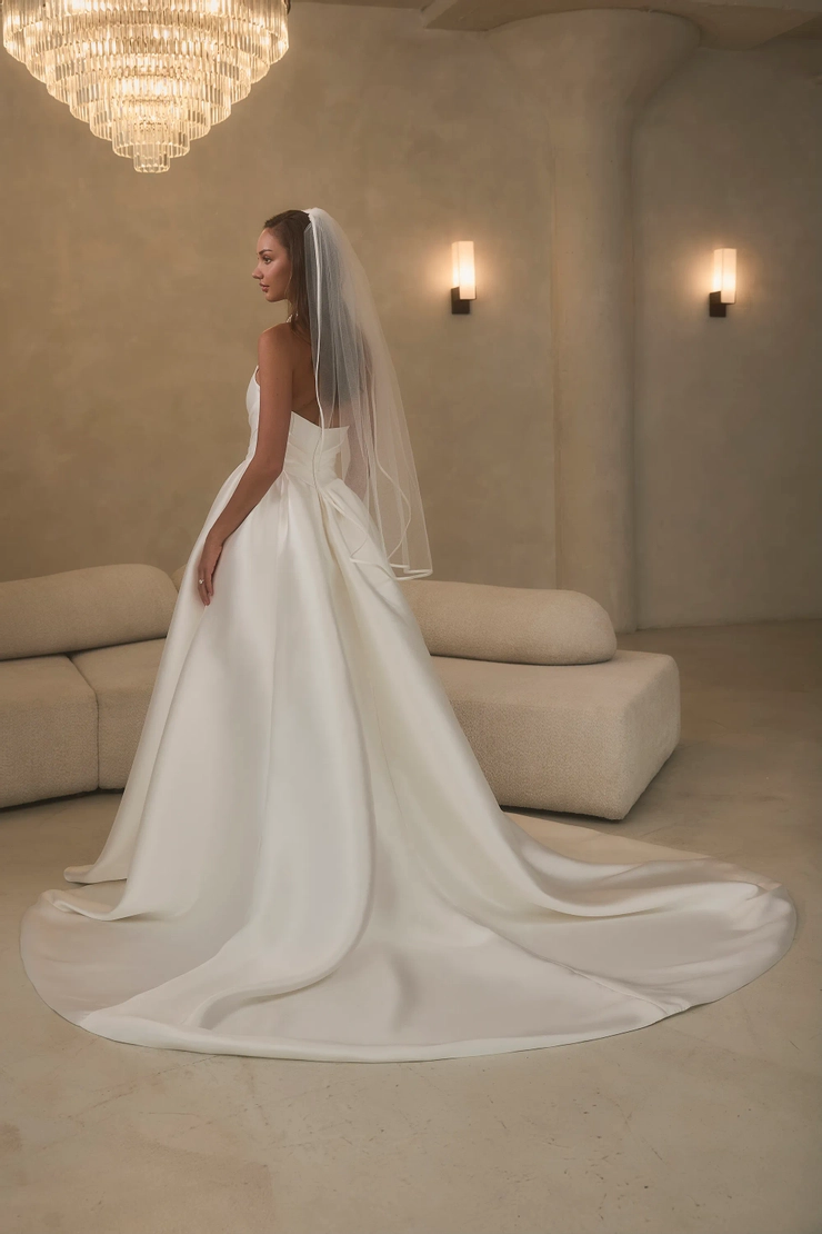 Casablanca Bridal 2628