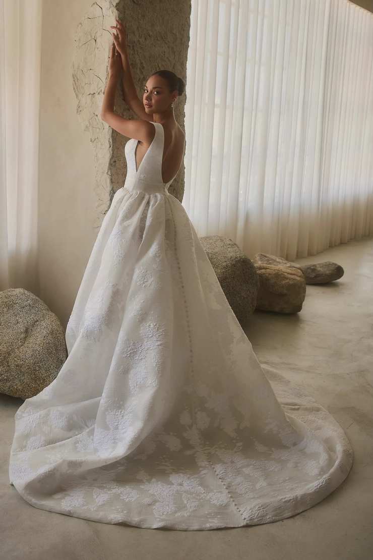 Casablanca Bridal Style #2633 #1 default backface vertical picture