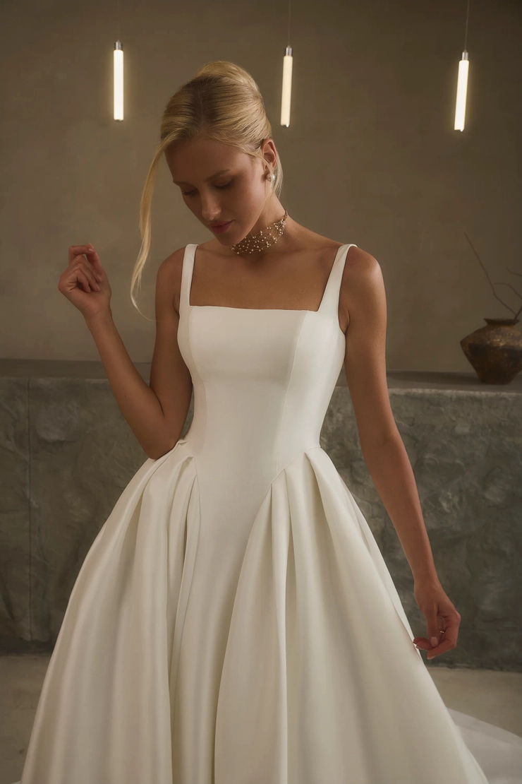Casablanca Bridal 2635