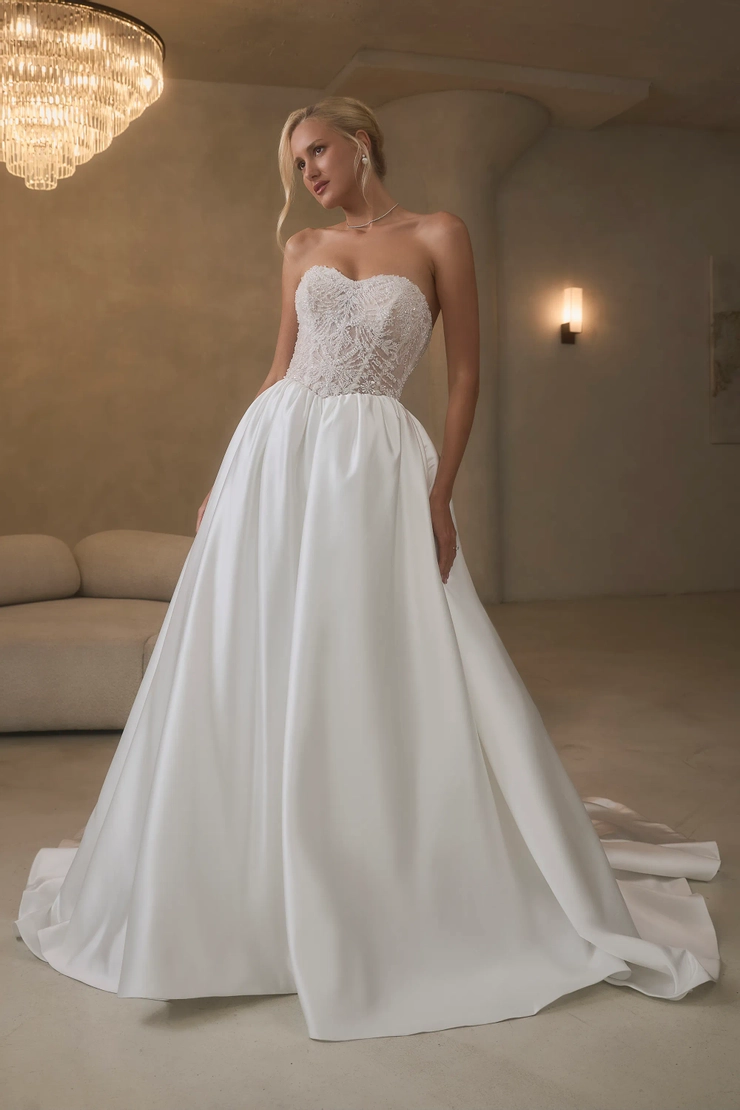 Casablanca Bridal Nicoletta Image