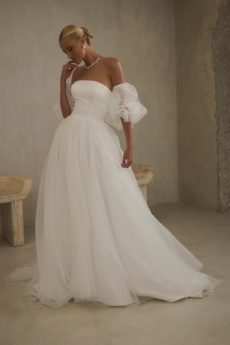 Casablanca Bridal Style #2637 #1 frontface vertical picture